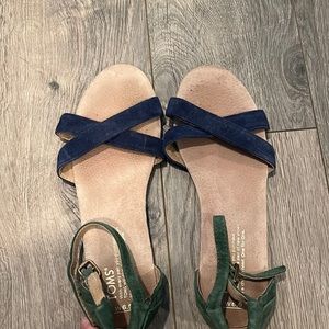 Tom’s sandals